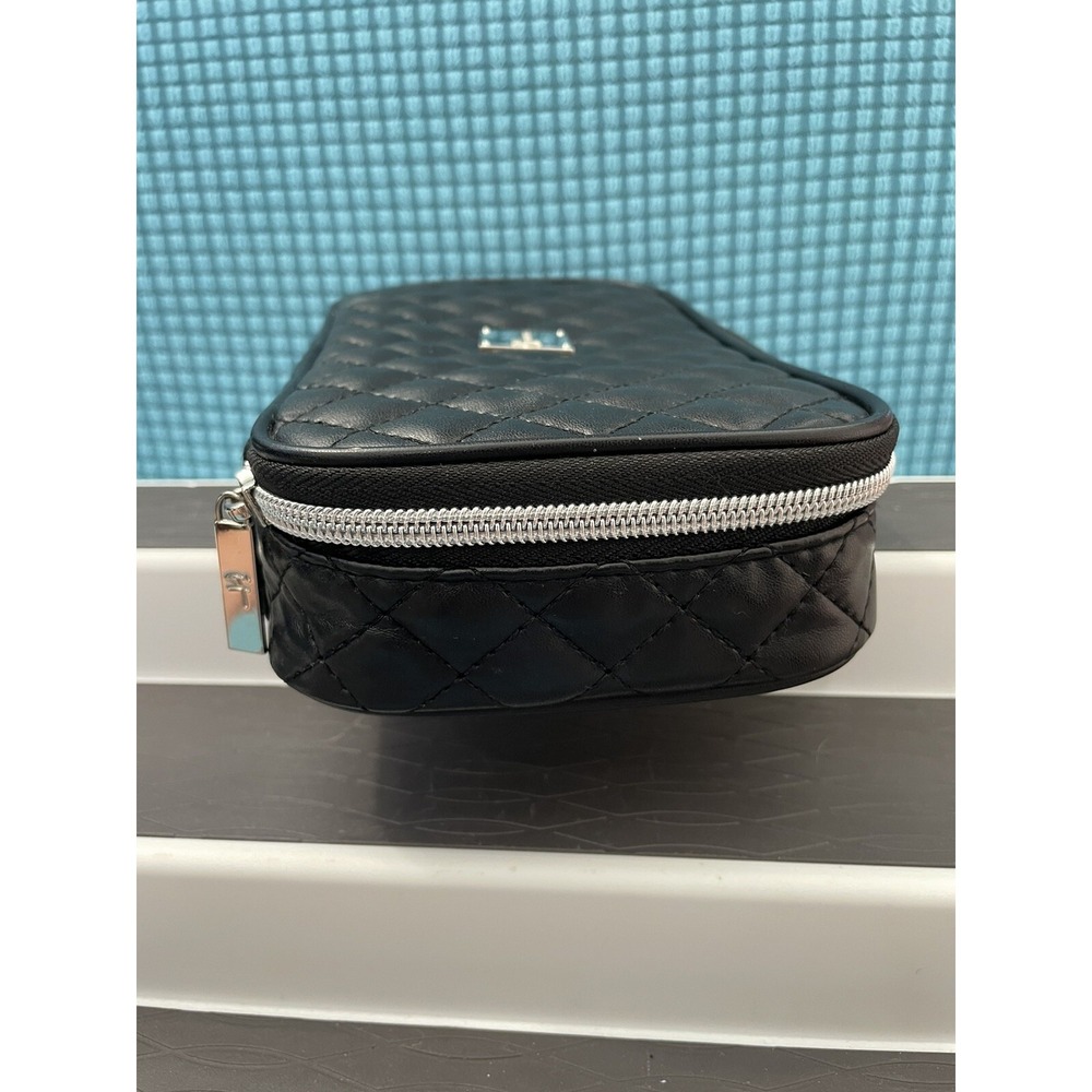 IT Cosmetics Black Quilted Makeup Bag - Picture 4 of 10